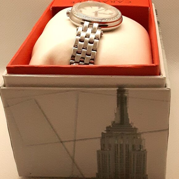 New silver tone watch with crystals - Picture 2 of 12
